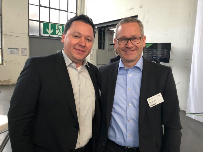 Die Acer-Manager Gerit Günther (links) und Carsten Dreißig auf der CTV von Also