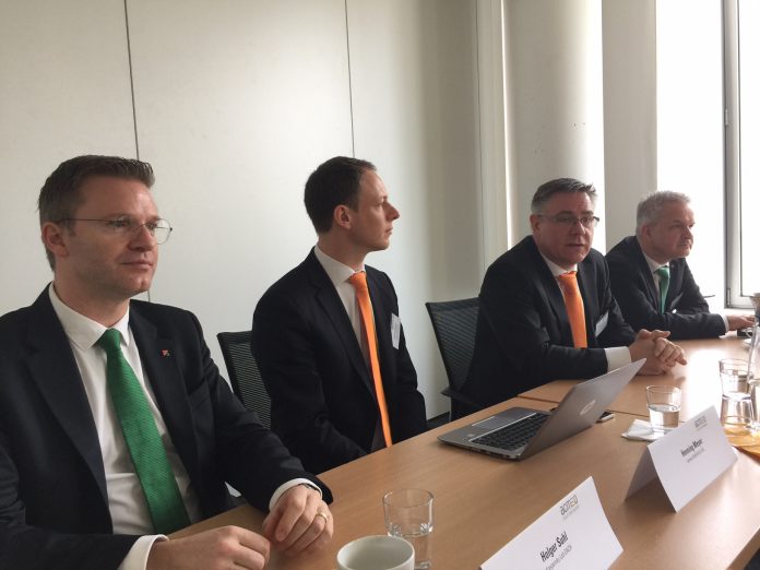 Stellen die Zusammenarbeit vor: Holger Suhl