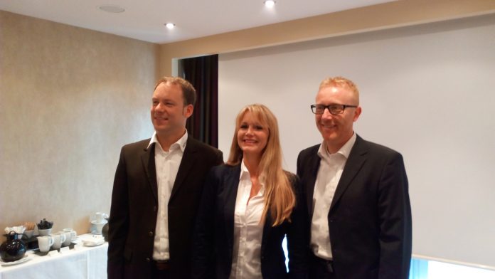 Die Acmeo-Geschäftsführung bei einem Pressetermin in München: Isabelle von Künßberg