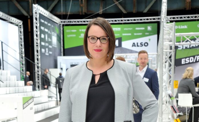 Marketing-Chefin Sabrina Hoefs auf der CTV