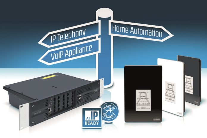 CeBIT: Auerswald zeigt ITK- und Türsprechsysteme