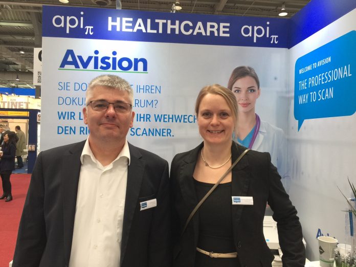 Thomas Wulle und Britta von Oeynhausen im Fachhandelszentrum Planet Reseller/CeBIT