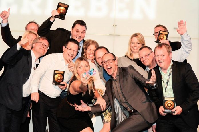 Axis-Selfie: Alle Award-Gewinner. Axis vergibt nicht nur die „Oscars“ der Videosicherheitsbranche