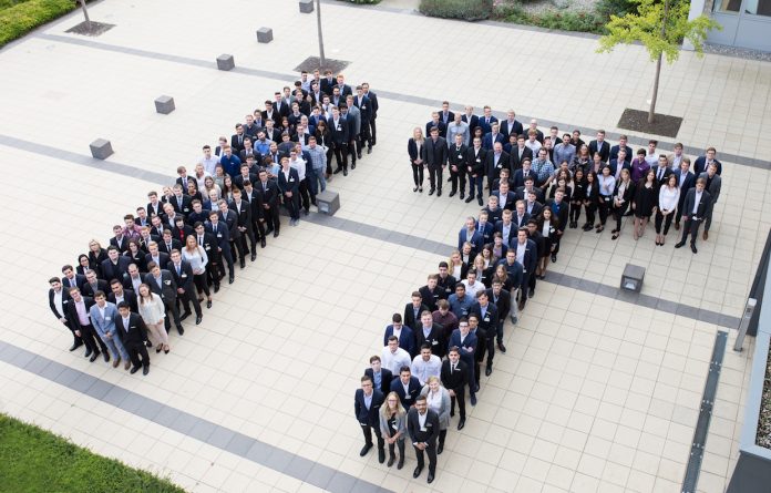 Bechtle stellt über 170 Azubis ein