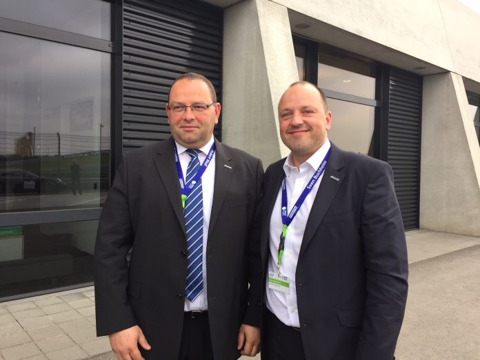 Die Bluechip-Vorstände Hubert Wolf (links) und Sven Buchheim