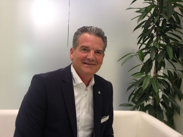 Thomas Kasper auf dem CeBIT-Stand von Carbonite im Planet Reseller