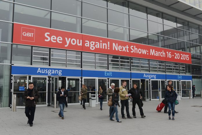 CeBIT: Junge «Nerds» erhalten betreute Führung