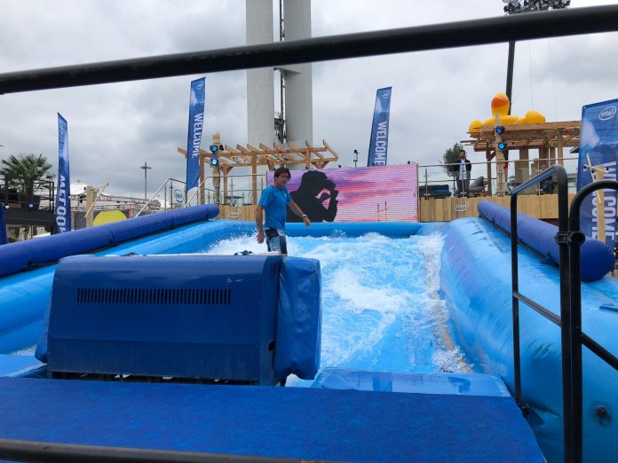 Surf-Welle von Intel