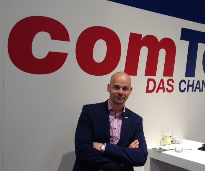 Comteam-Chef Sven Glatter auf der CeBIT im Planet Reseller