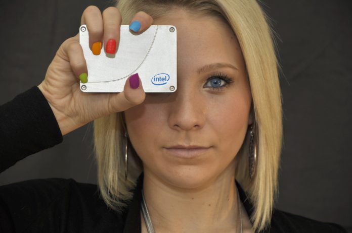 Verknappung bei Broadwell-Xeon-Prozessoren von Intel