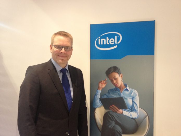 Intel-Chef Christian Lamprechter im Gespräch mit ChannelObserver
