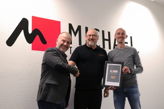 Michael Telecom und Panzerglass unterzeichnen Distributionsvertrag