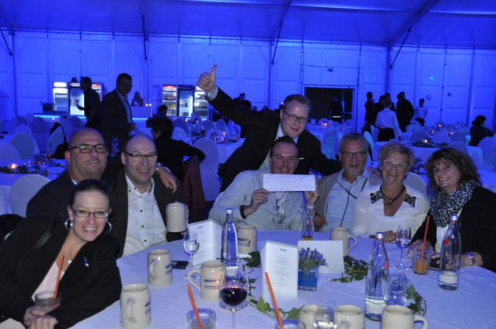 Von links: Melanie Senger (Systeam)